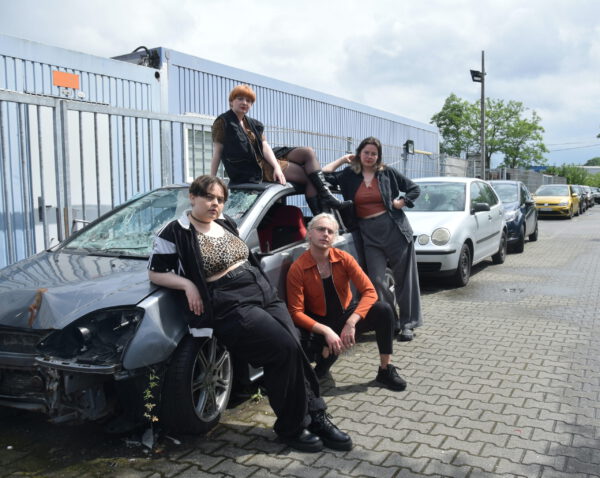 Einmal mit Profis arbeiten, von rechts nach links Hannah Brown, Anne Küper, Gil Hoz-Klemme, Laura Zielinski, ©Anna Herrmannsdörfer